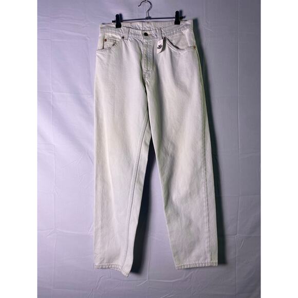 Levi's 550 White Denim Light Wash Straight Leg Relaxed Fit Jeans Women's 31/30 - Picture 1 of 3